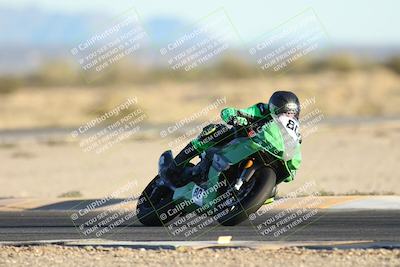 media/Dec-07-2025-CVMA (Sun) [[3e7d2de5dc]]/Race 18-Formula Twins-Formula 40 UL/